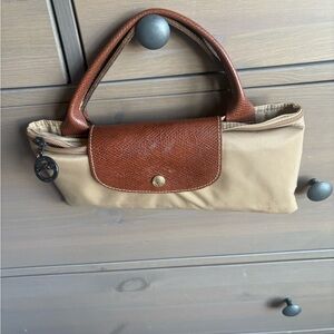 Elegant Tan and Brown Longchamp Large Travel bag